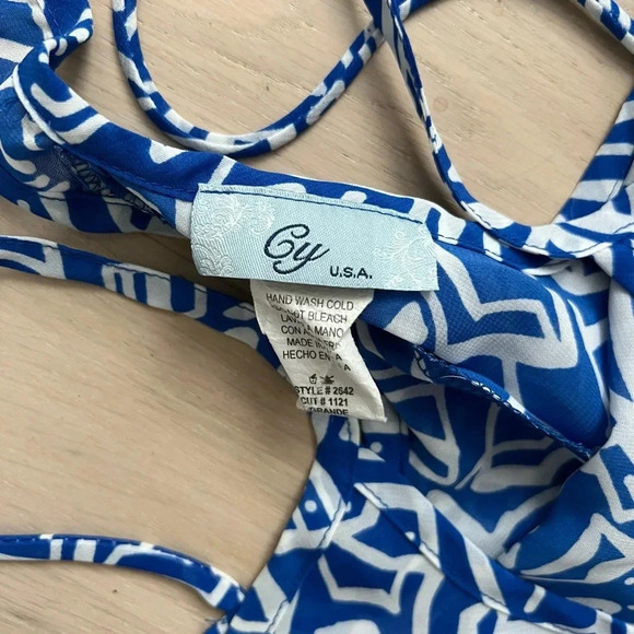 Cy Blue/White Patterned Tank - Picture 3 of 3